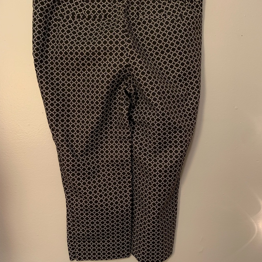 Patterned Cropped Pants Size 14 - image 2